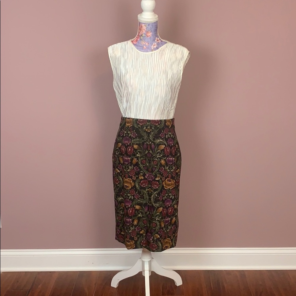 💐 2/30 Vintage Floral Skirt 💐